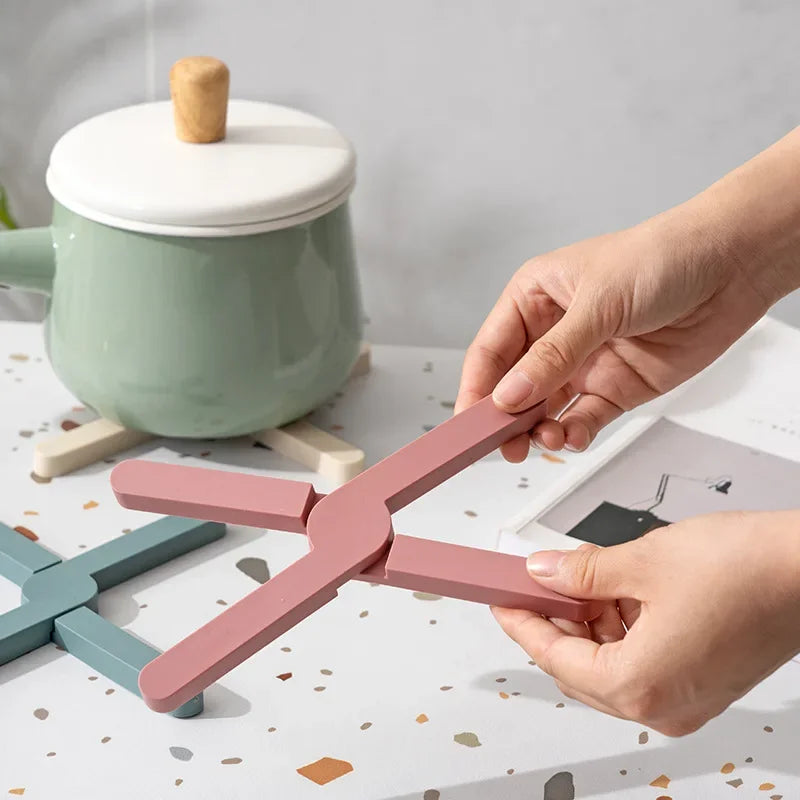 Dessous de Plat Pliable en Silicone, Design Compact pour une Cuisine Organisée